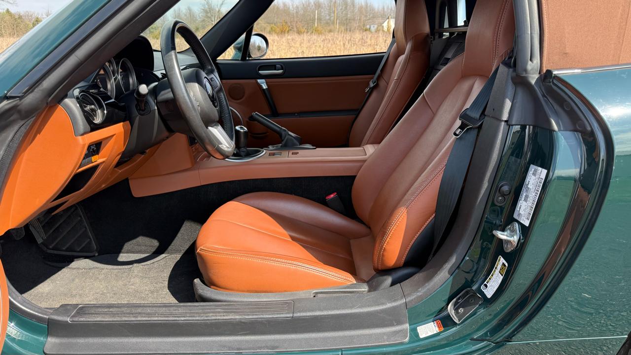 Mazda MX-5 Miata 2dr Conv Manual Grand Touring 2007
