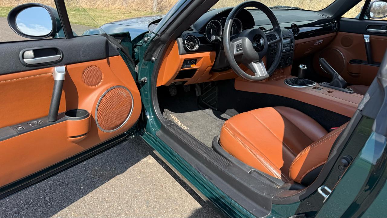 Mazda MX-5 Miata 2dr Conv Manual Grand Touring 2007