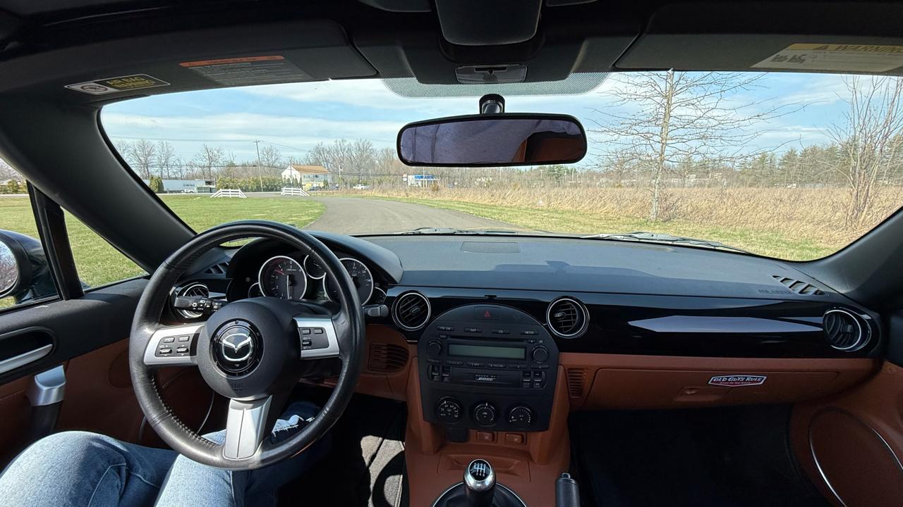 Mazda MX-5 Miata 2dr Conv Manual Grand Touring 2007