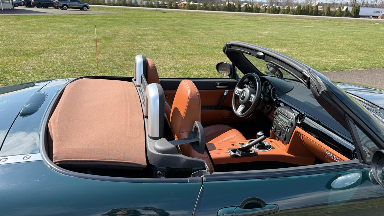 Mazda MX-5 Miata 2dr Conv Manual Grand Touring 2007