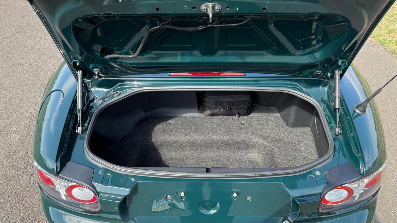 Mazda MX-5 Miata 2dr Conv Manual Grand Touring 2007