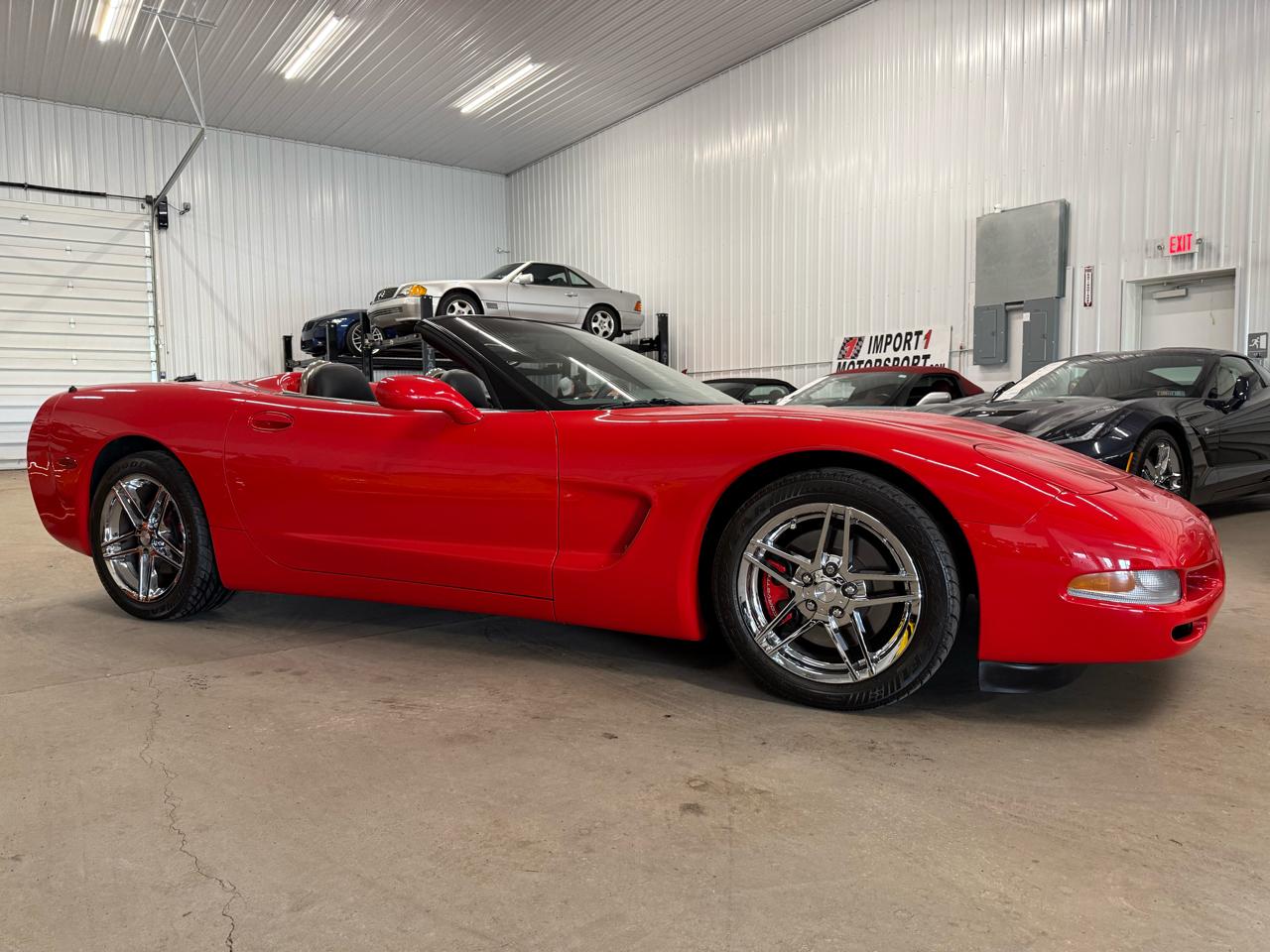 Chevrolet Corvette 2dr Convertible 2004