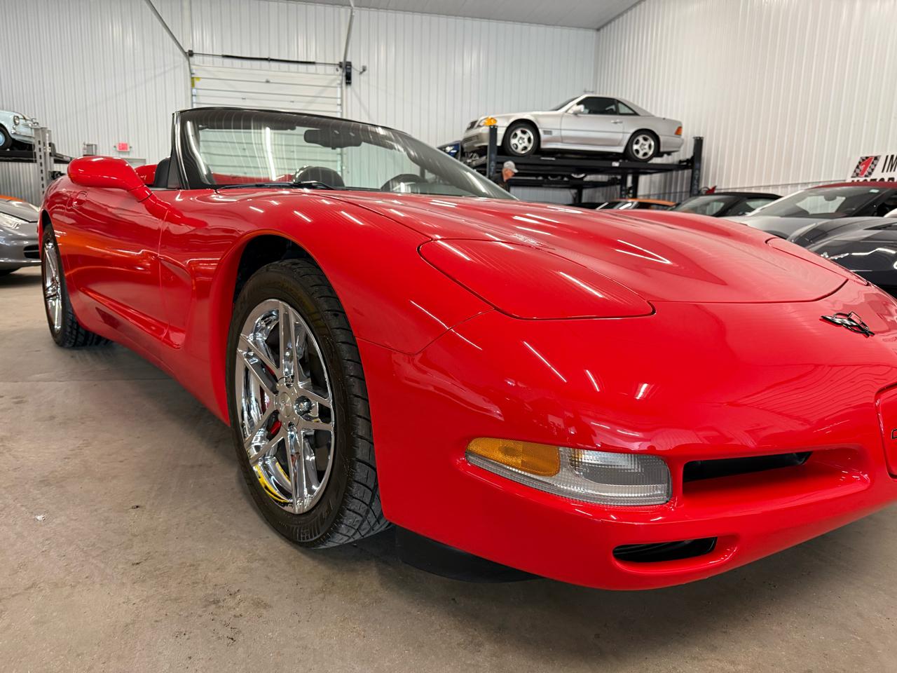 Chevrolet Corvette 2dr Convertible 2004