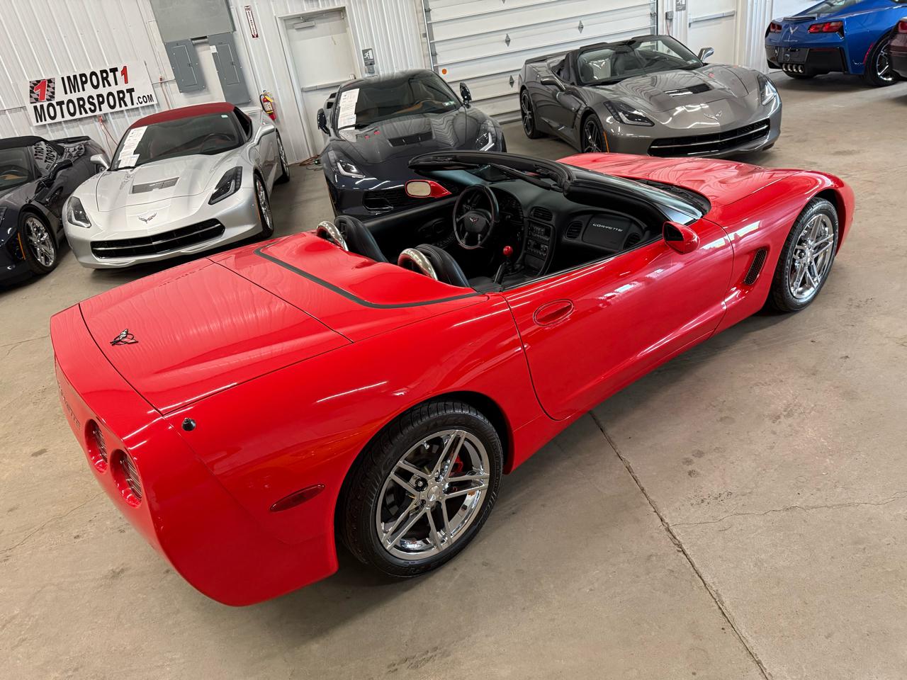 Chevrolet Corvette 2dr Convertible 2004
