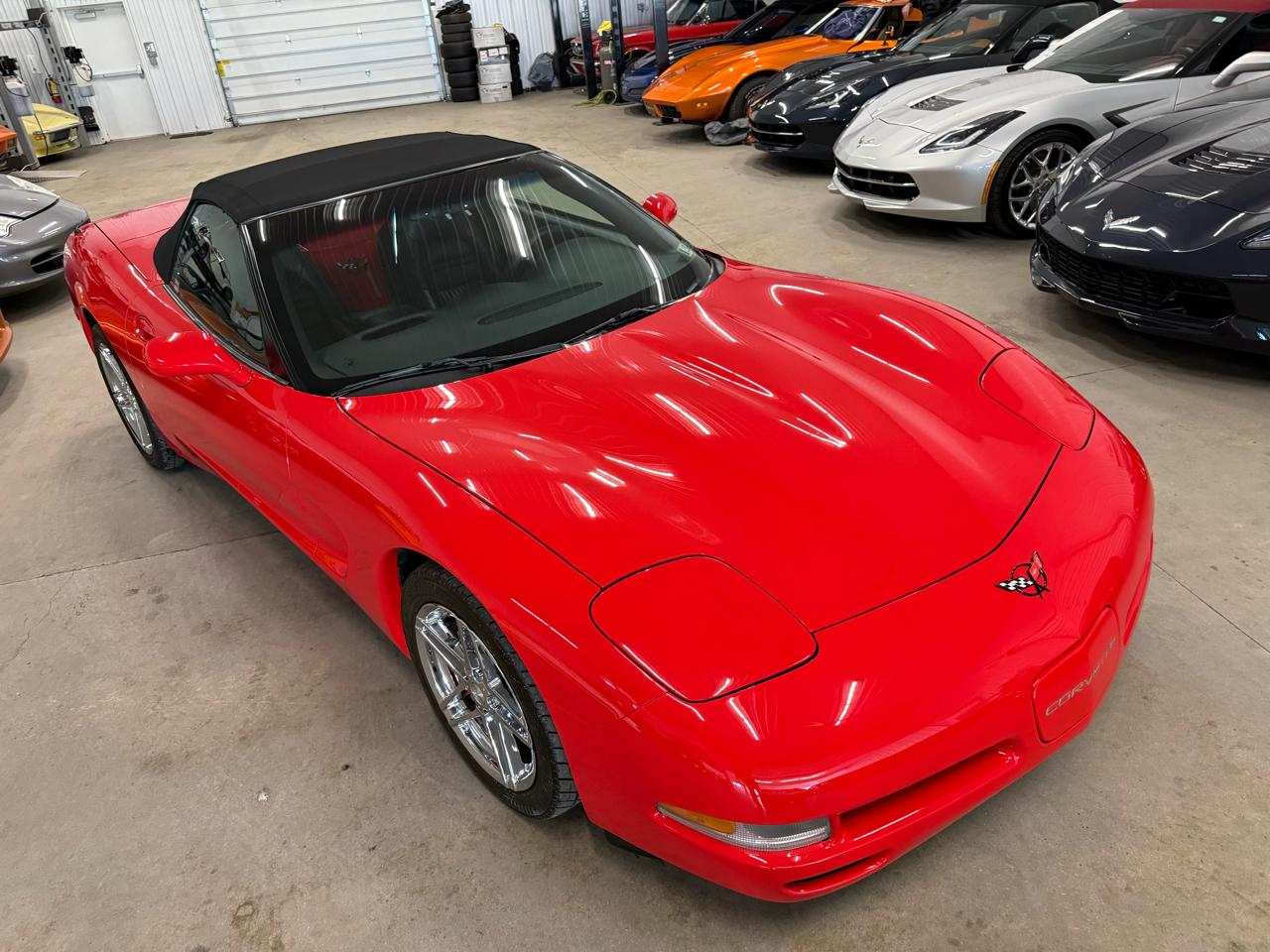 Chevrolet Corvette 2dr Convertible 2004