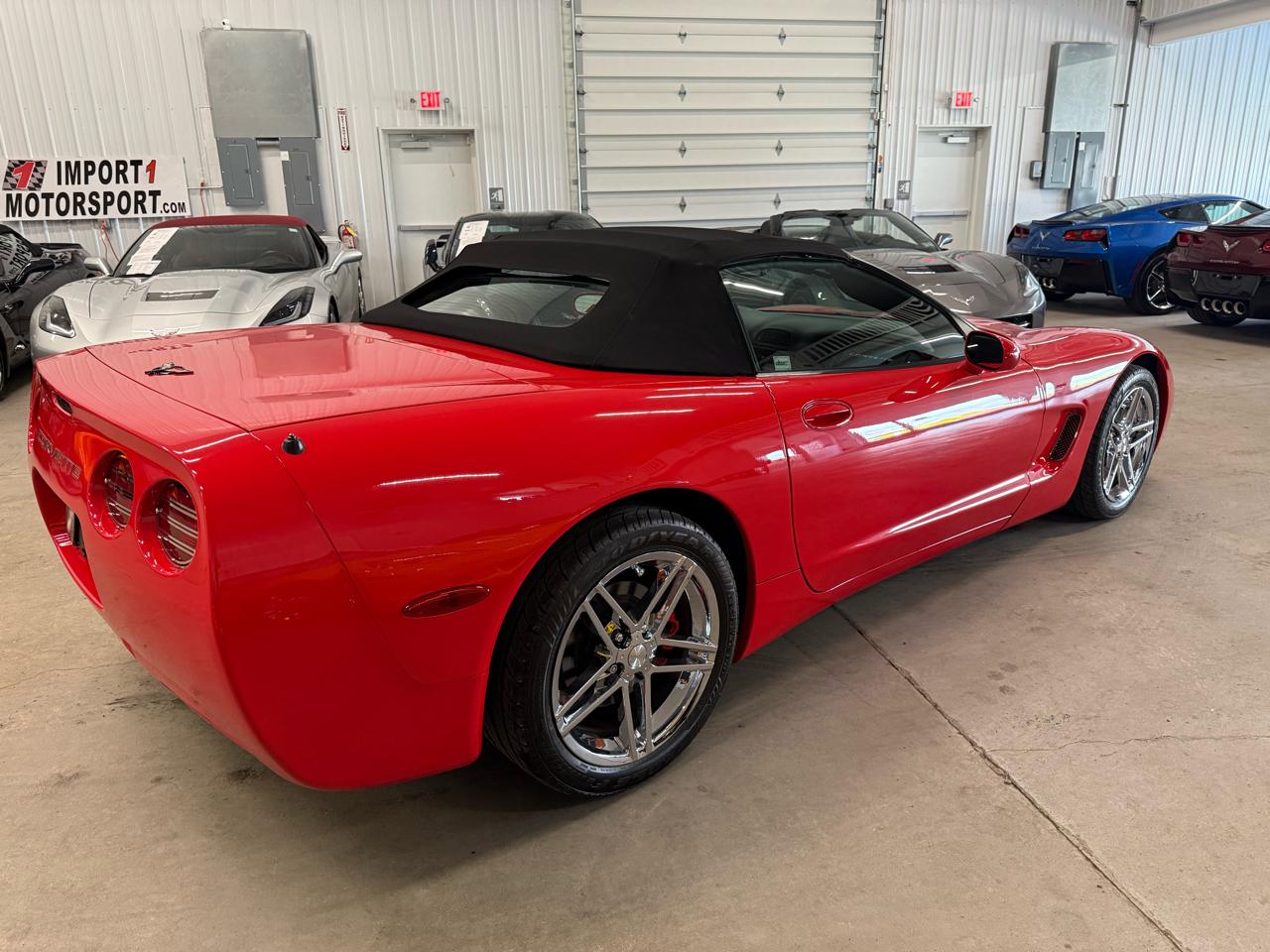 Chevrolet Corvette 2dr Convertible 2004
