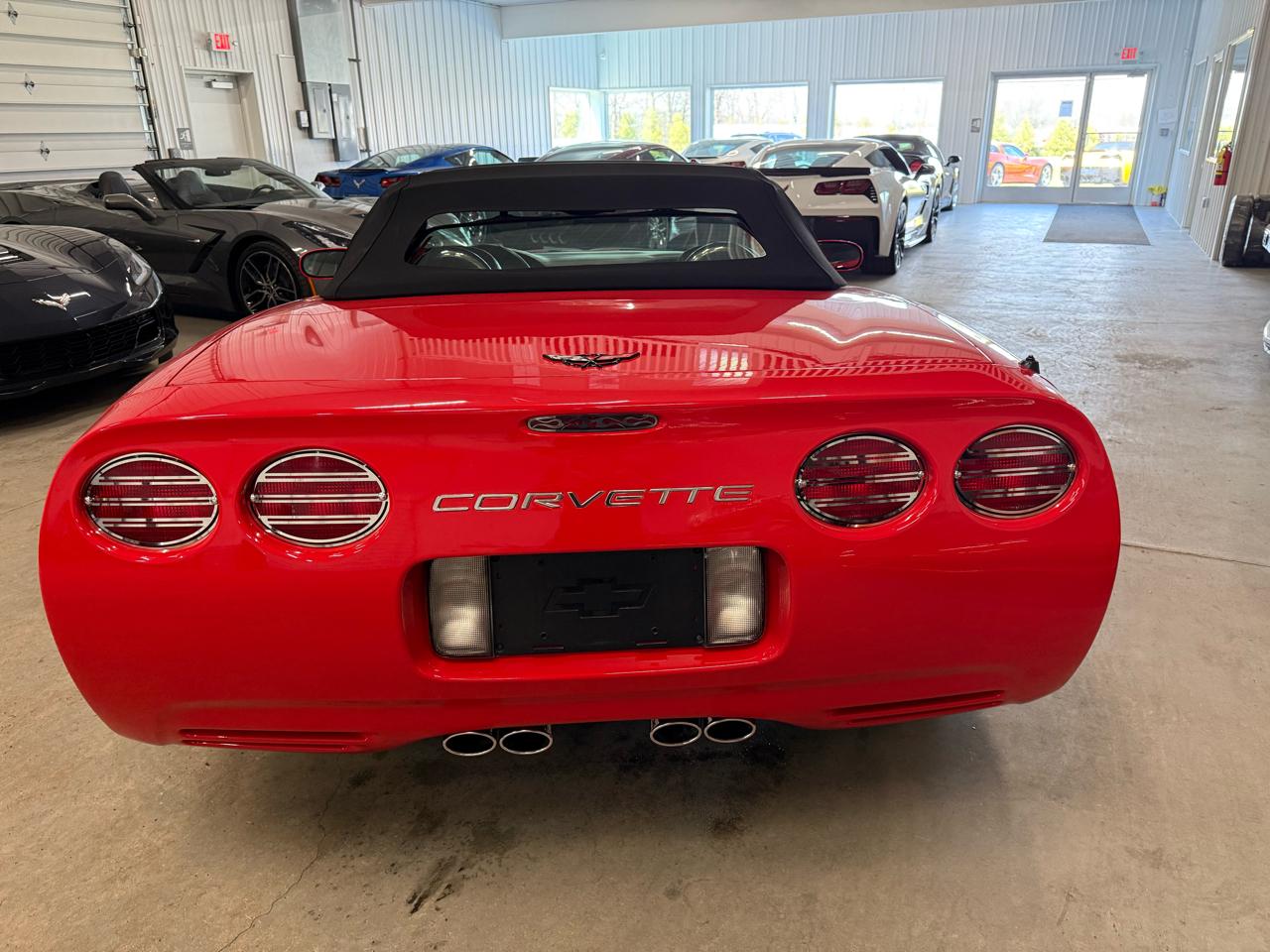 Chevrolet Corvette 2dr Convertible 2004