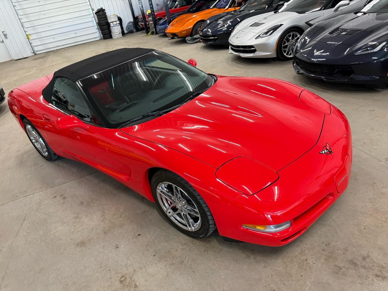 Chevrolet Corvette 2dr Convertible 2004