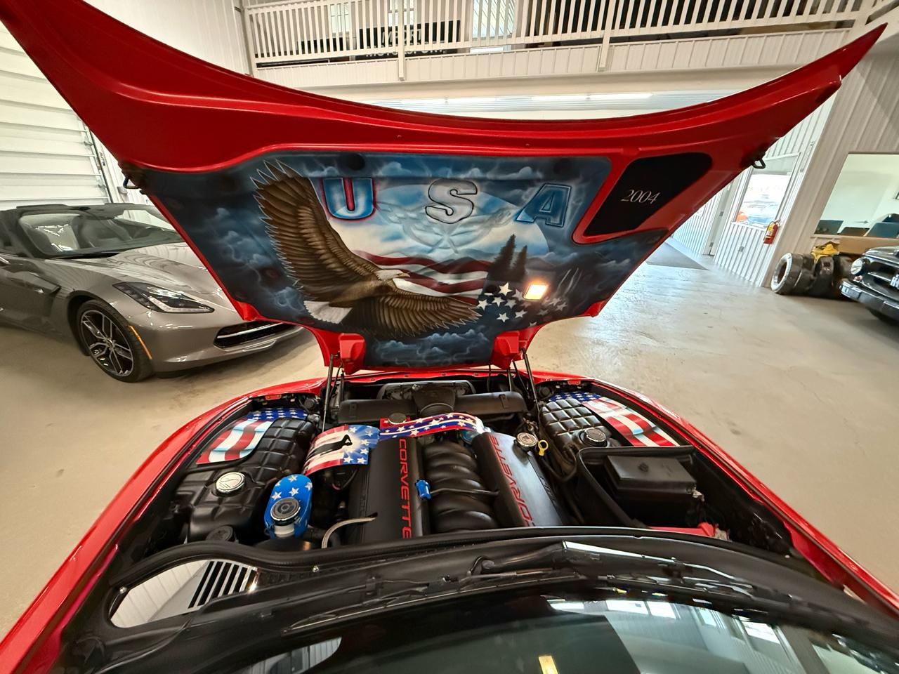 Chevrolet Corvette 2dr Convertible 2004