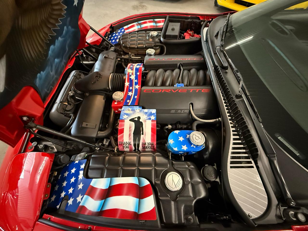 Chevrolet Corvette 2dr Convertible 2004