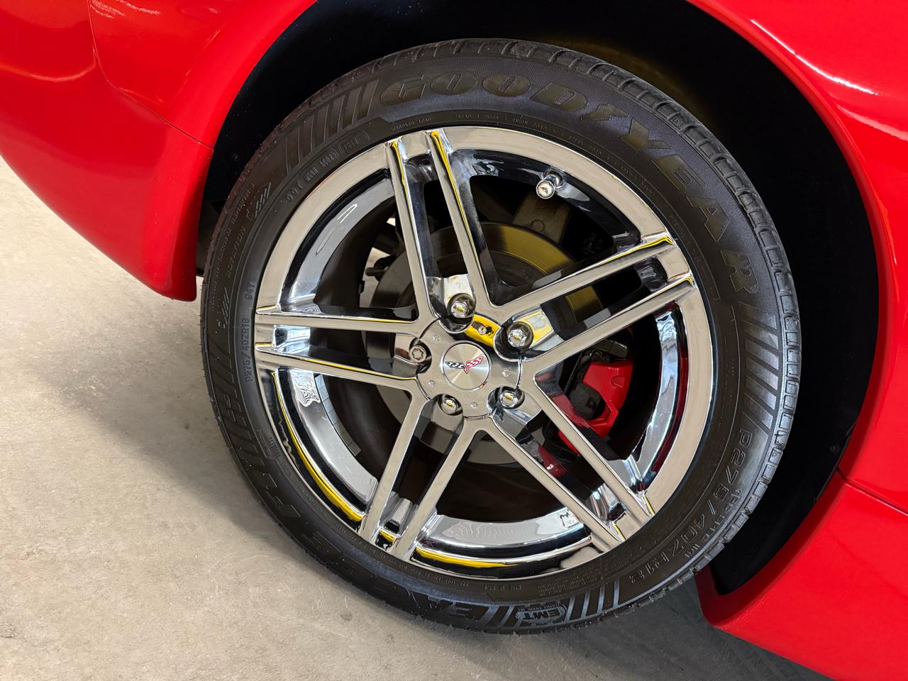 Chevrolet Corvette 2dr Convertible 2004