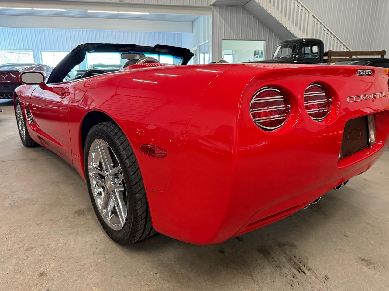 Chevrolet Corvette 2dr Convertible 2004