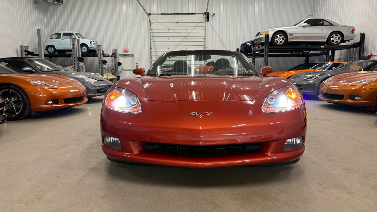 Chevrolet Corvette 2dr Convertible 2005