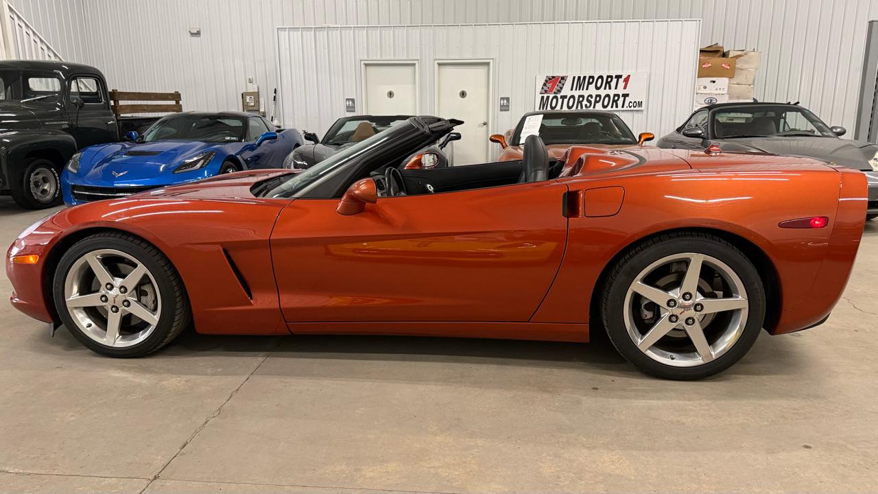 Chevrolet Corvette 2dr Convertible 2005