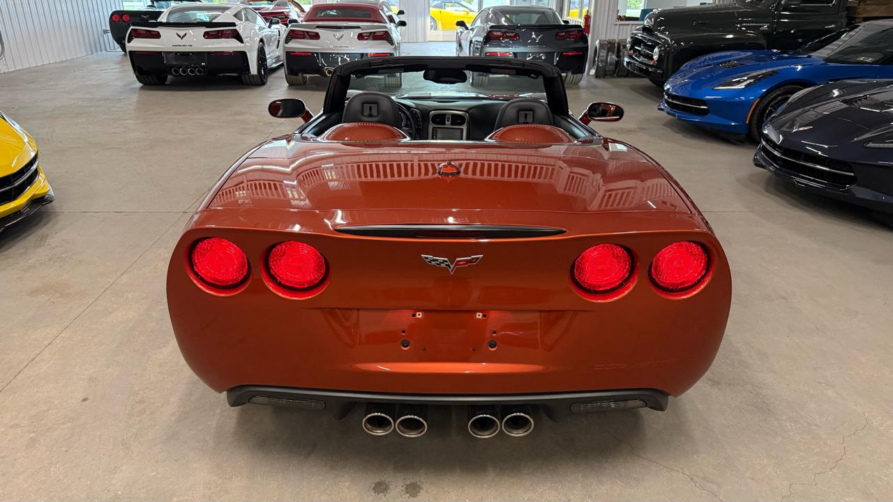 Chevrolet Corvette 2dr Convertible 2005