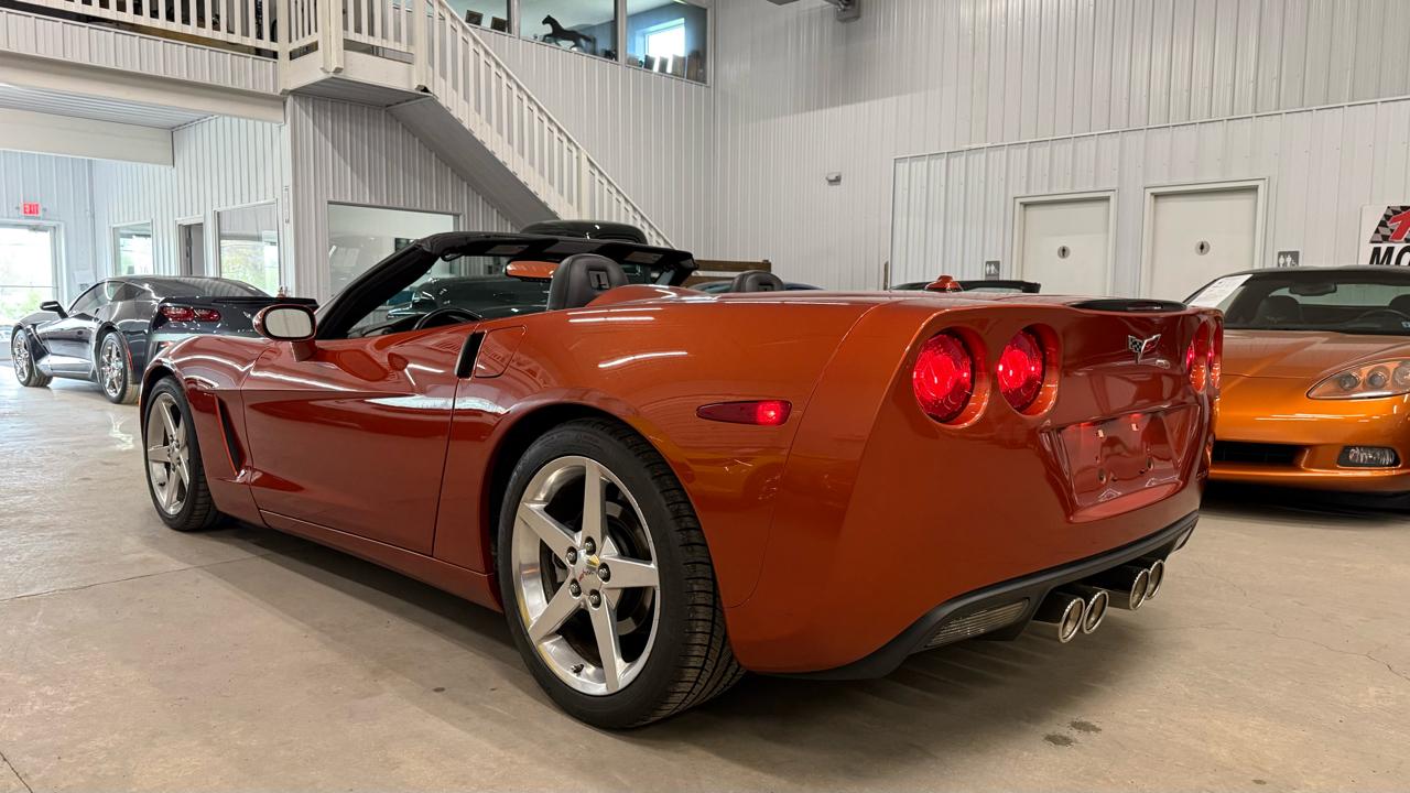 Chevrolet Corvette 2dr Convertible 2005