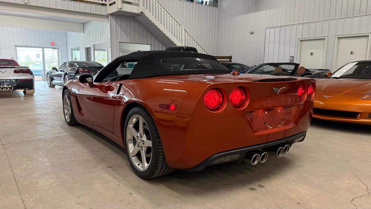 Chevrolet Corvette 2dr Convertible 2005