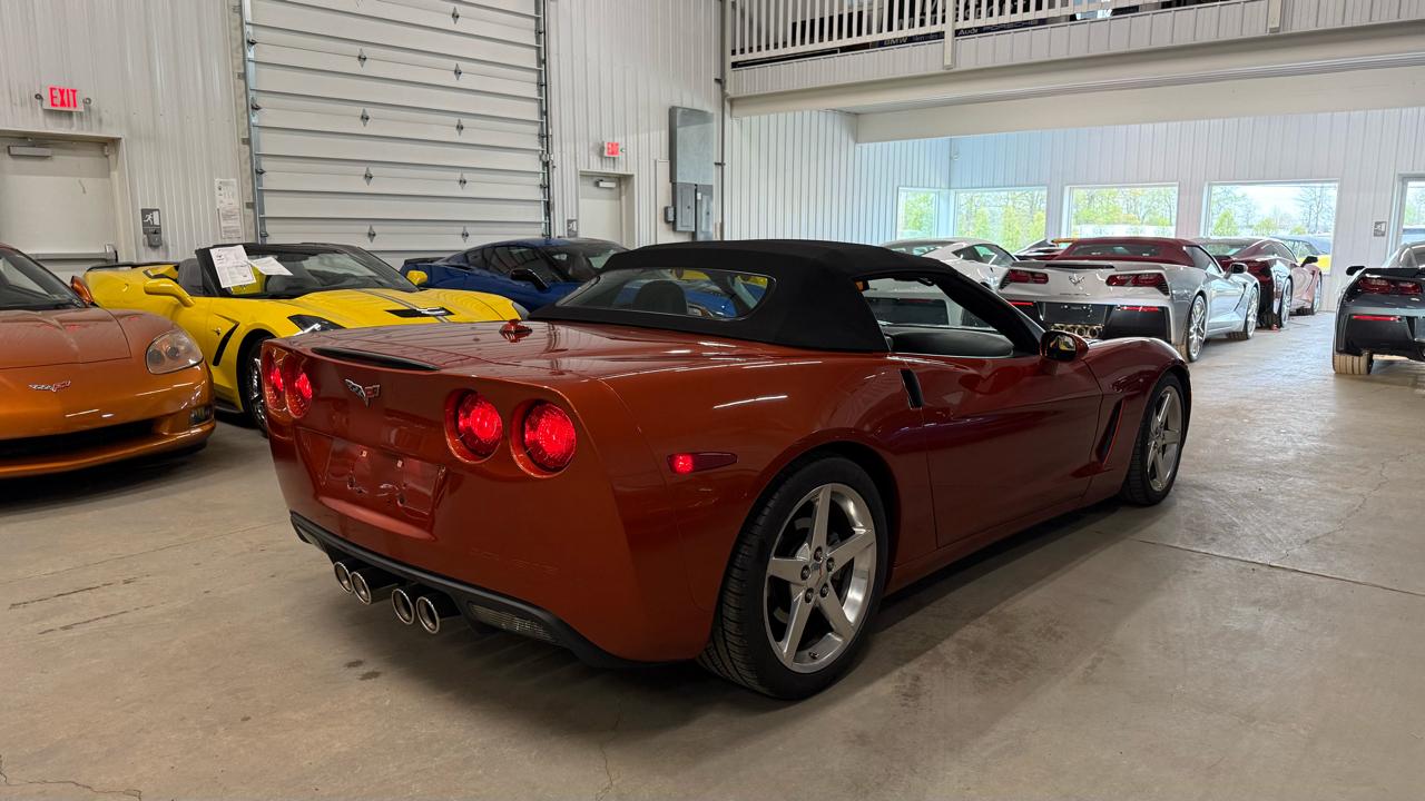 Chevrolet Corvette 2dr Convertible 2005