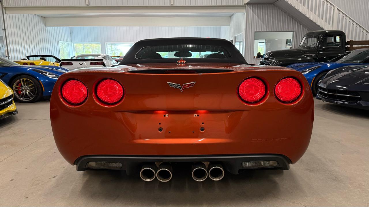 Chevrolet Corvette 2dr Convertible 2005