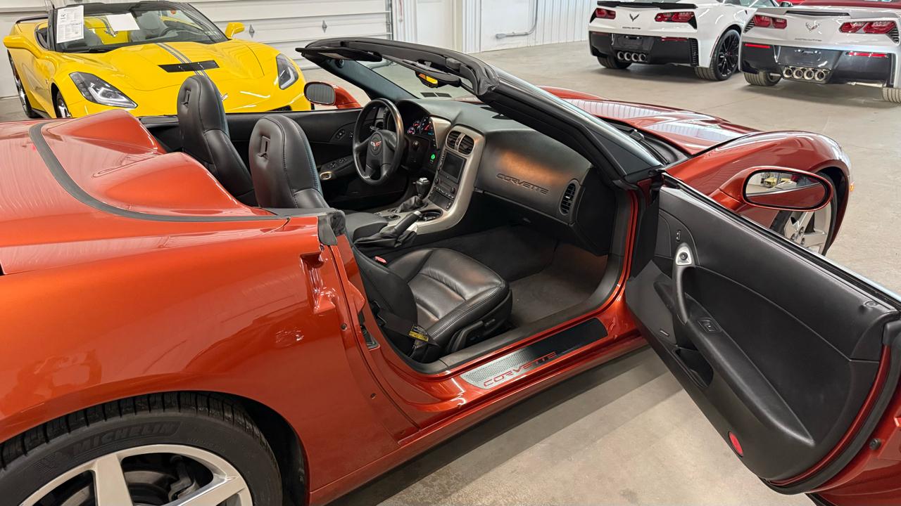 Chevrolet Corvette 2dr Convertible 2005