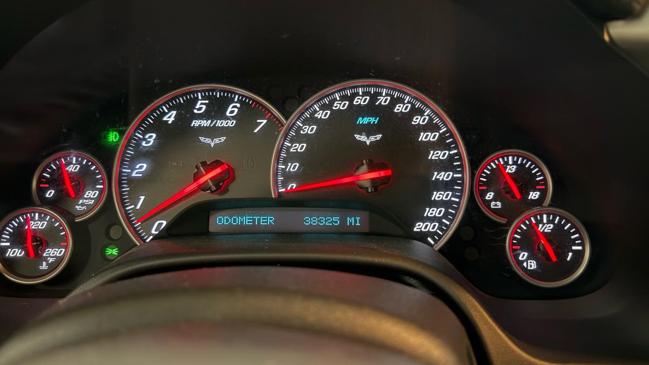 Chevrolet Corvette 2dr Convertible 2005
