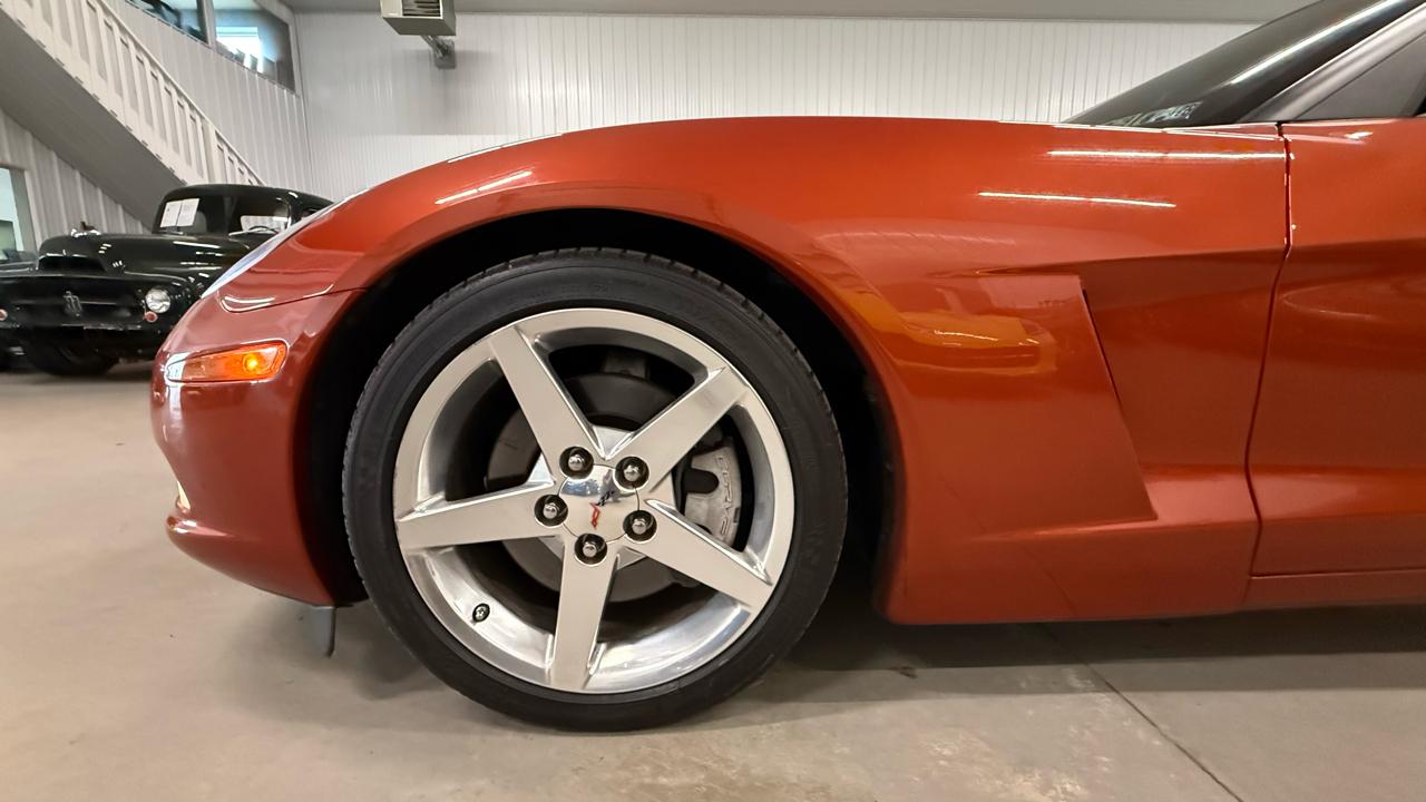 Chevrolet Corvette 2dr Convertible 2005