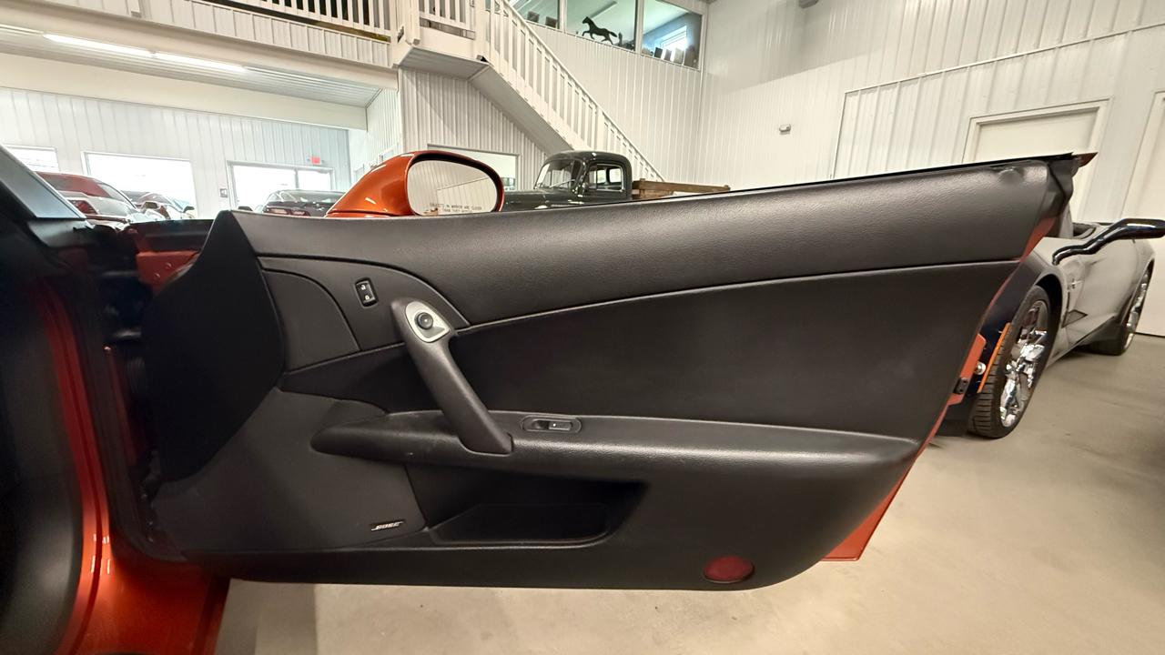 Chevrolet Corvette 2dr Convertible 2005