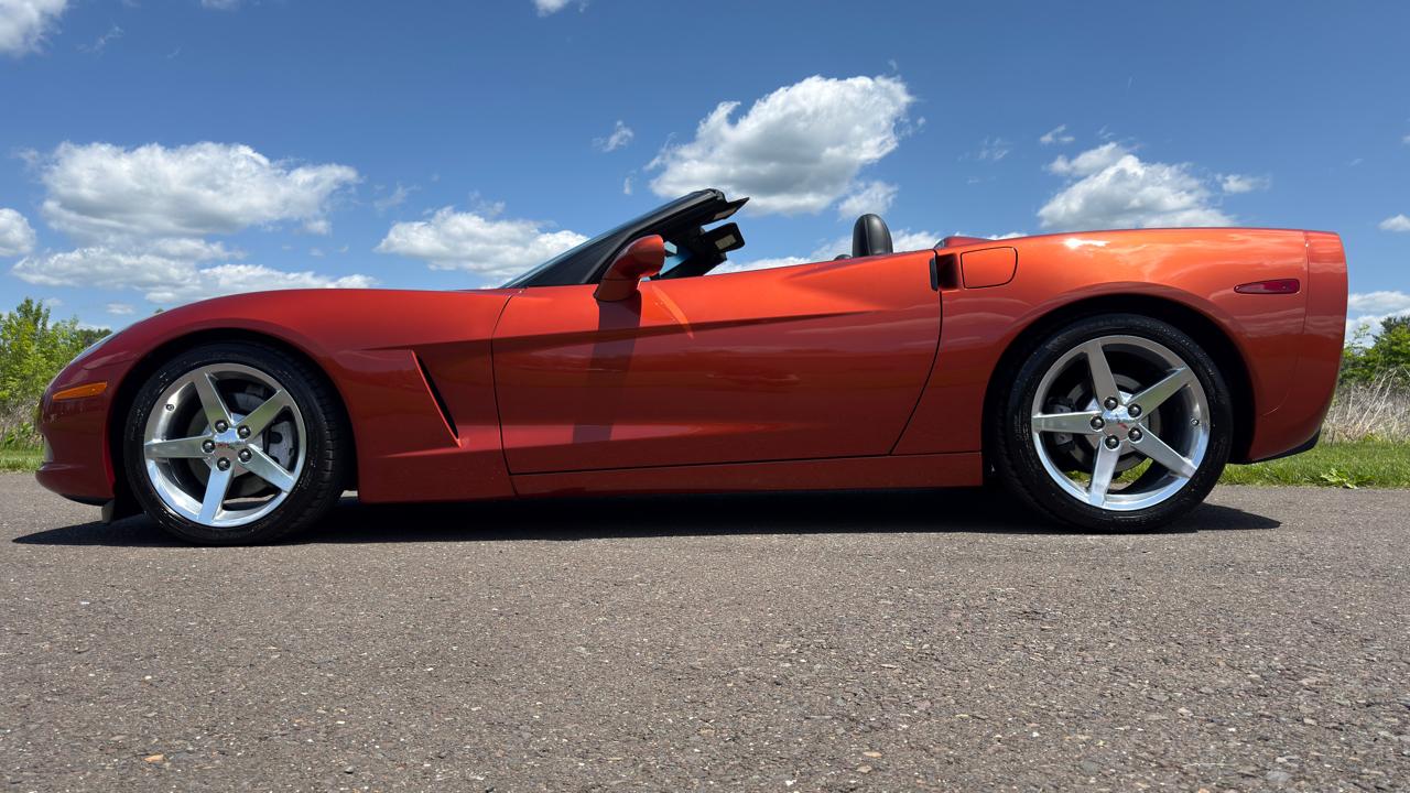 Chevrolet Corvette 2dr Convertible 2005