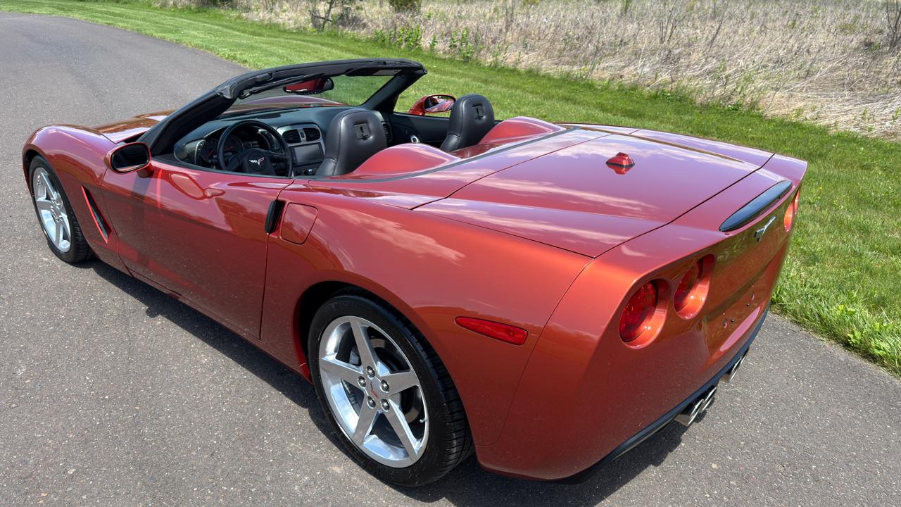 Chevrolet Corvette 2dr Convertible 2005