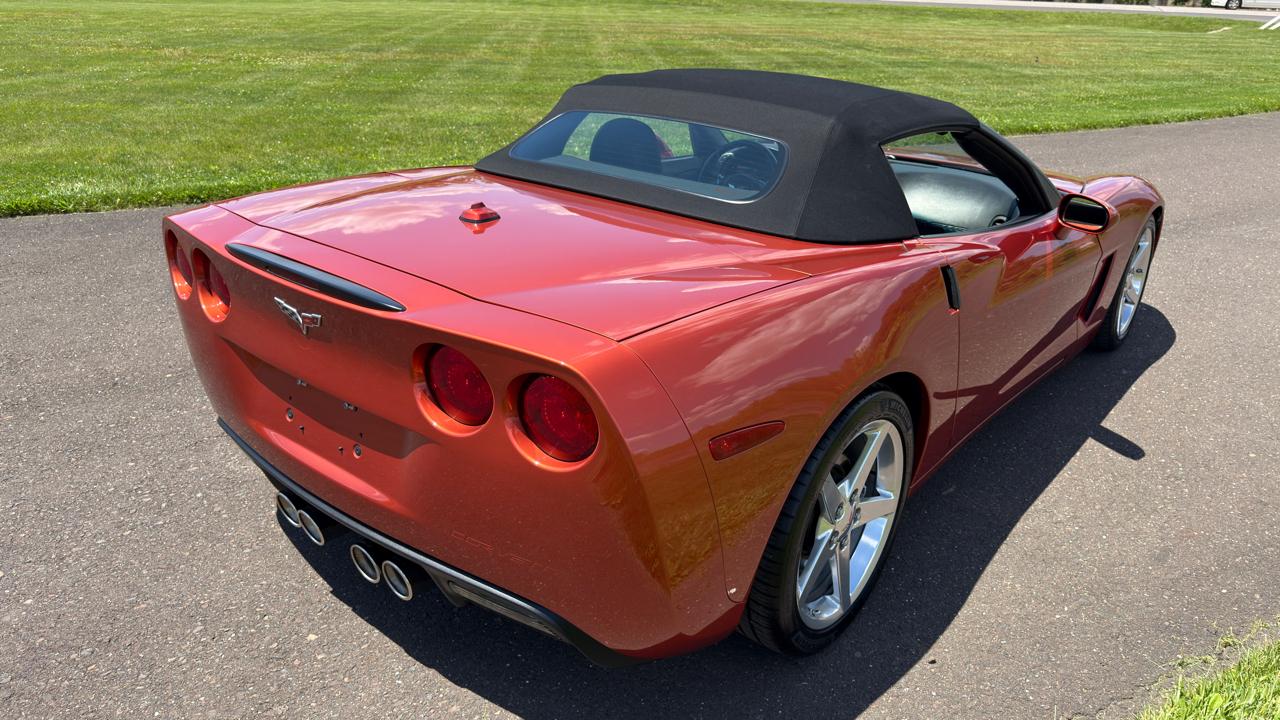 Chevrolet Corvette 2dr Convertible 2005