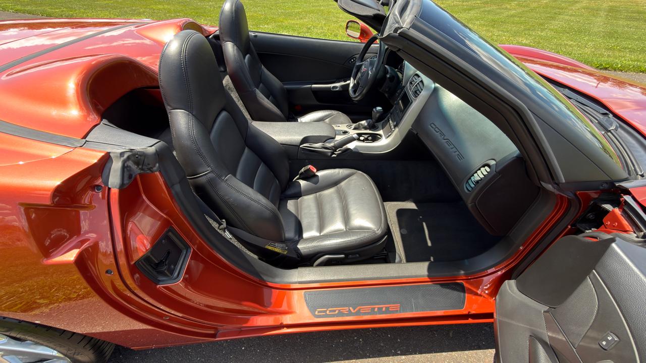 Chevrolet Corvette 2dr Convertible 2005