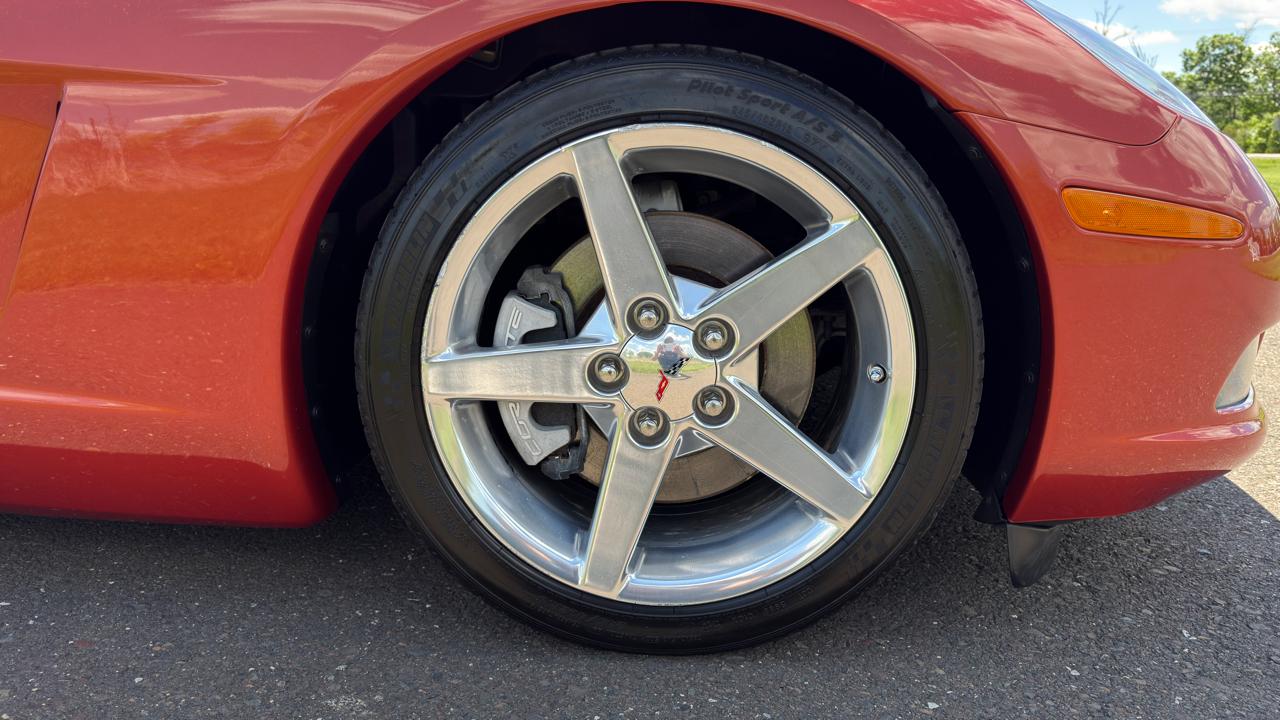 Chevrolet Corvette 2dr Convertible 2005