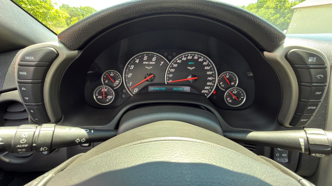 Chevrolet Corvette 2dr Convertible 2005