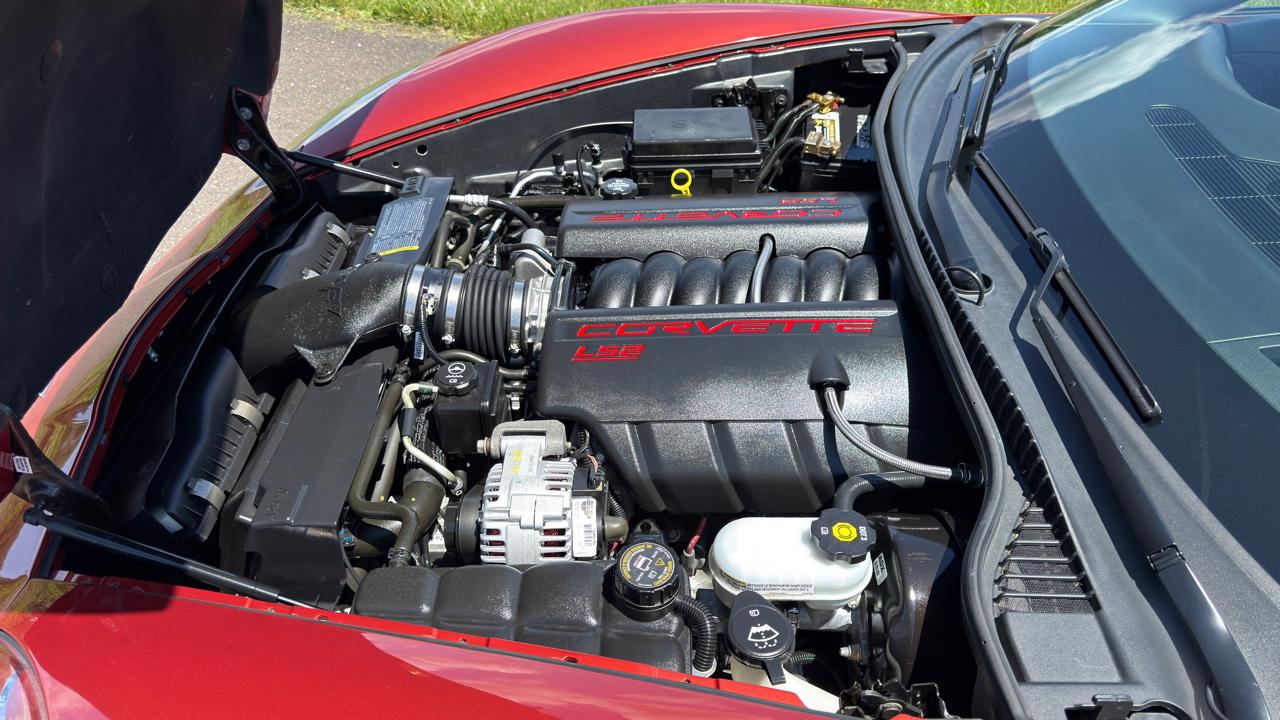 Chevrolet Corvette 2dr Convertible 2005