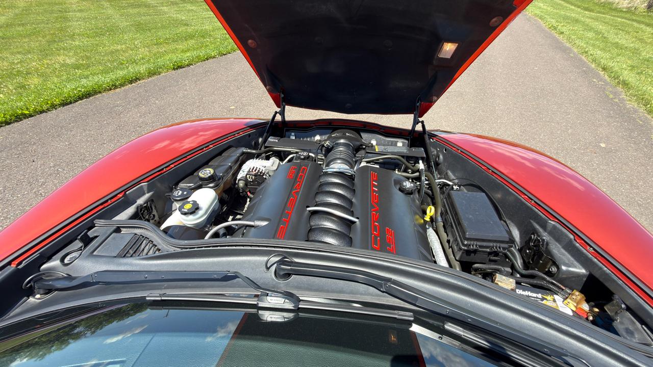 Chevrolet Corvette 2dr Convertible 2005