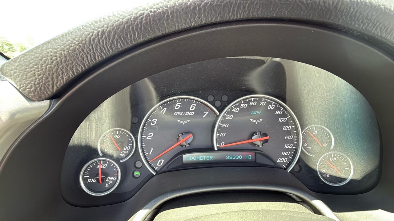 Chevrolet Corvette 2dr Convertible 2005