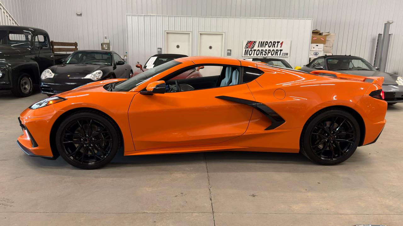 Chevrolet Corvette 2dr Stingray Cpe w/2LT 2023