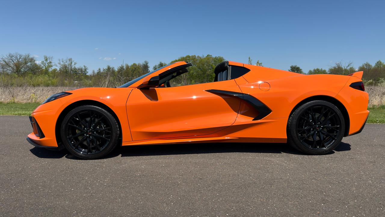 Chevrolet Corvette 2dr Stingray Cpe w/2LT 2023