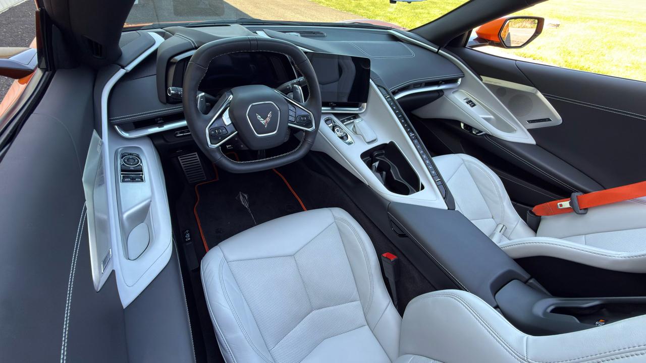 Chevrolet Corvette 2dr Stingray Cpe w/2LT 2023