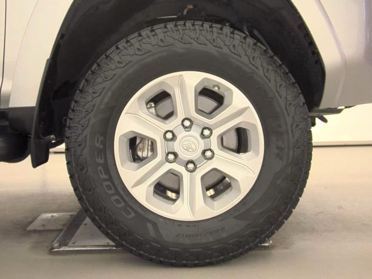 Toyota 4Runner  2016