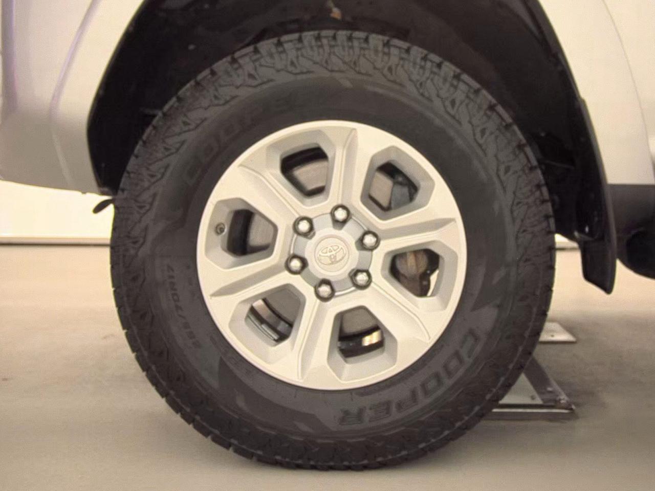 Toyota 4Runner  2016