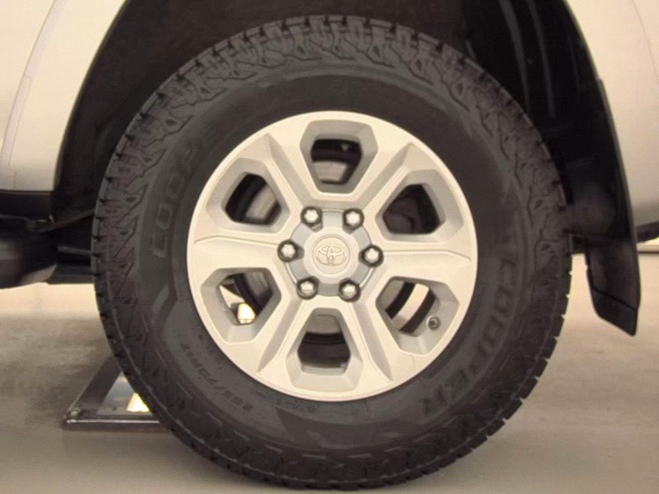 Toyota 4Runner  2016