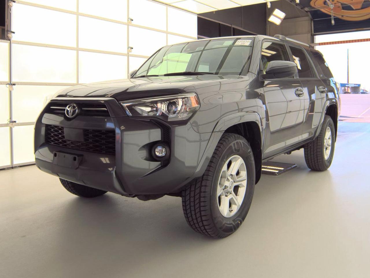 Toyota 4Runner SR5 4WD (Natl) 2021