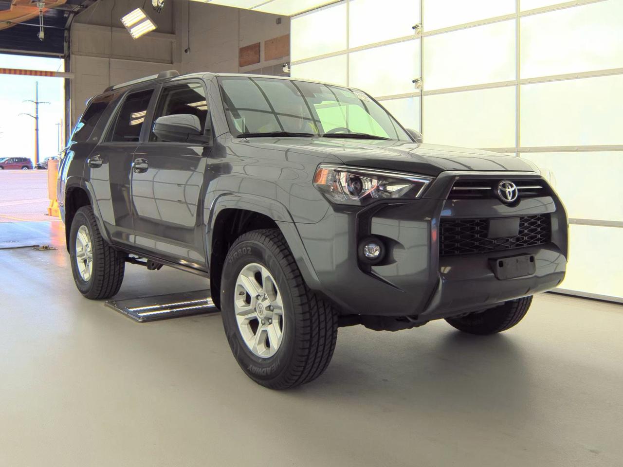 Toyota 4Runner SR5 4WD (Natl) 2021