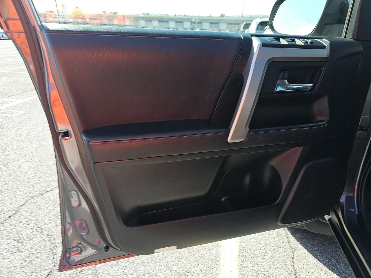 Toyota 4Runner SR5 4WD (Natl) 2021