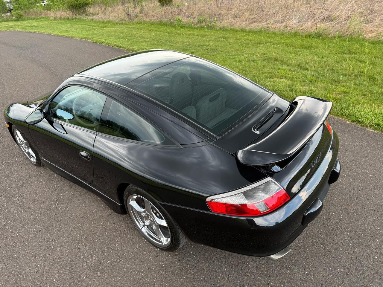 Porsche 911 Carrera 2dr Carrera Targa 6-Spd Manual 2002