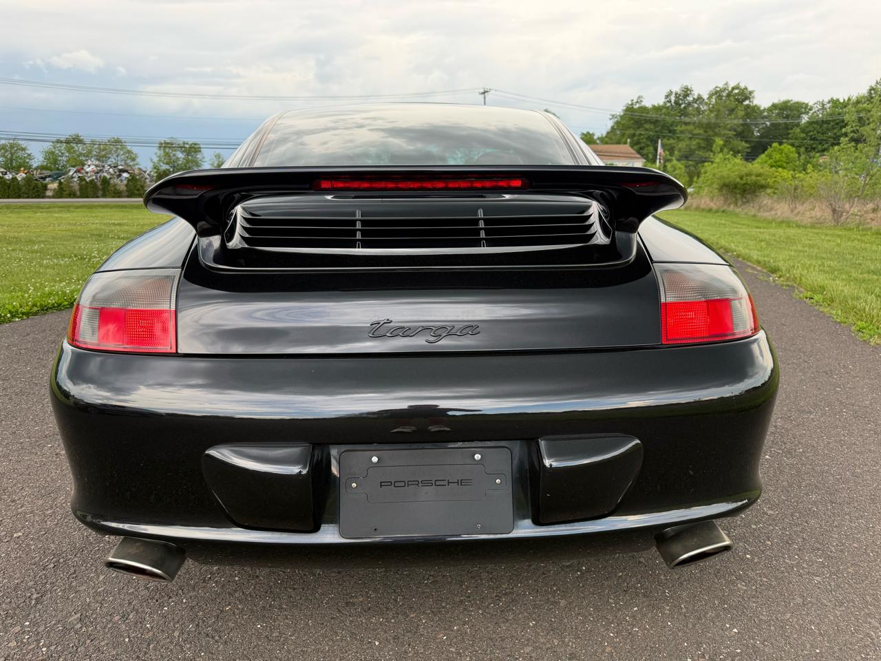 Porsche 911 Carrera 2dr Carrera Targa 6-Spd Manual 2002