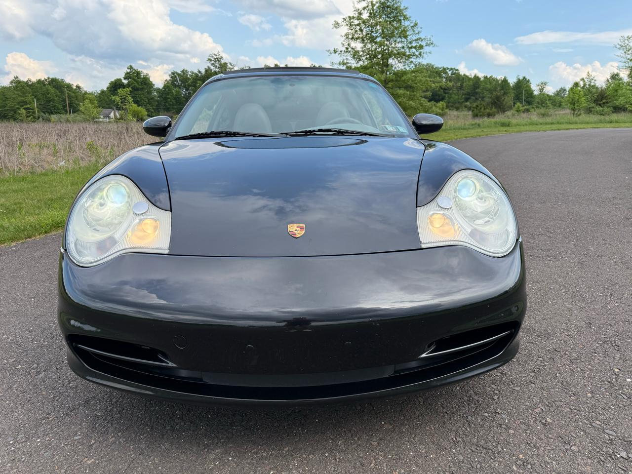 Porsche 911 Carrera 2dr Carrera Targa 6-Spd Manual 2002