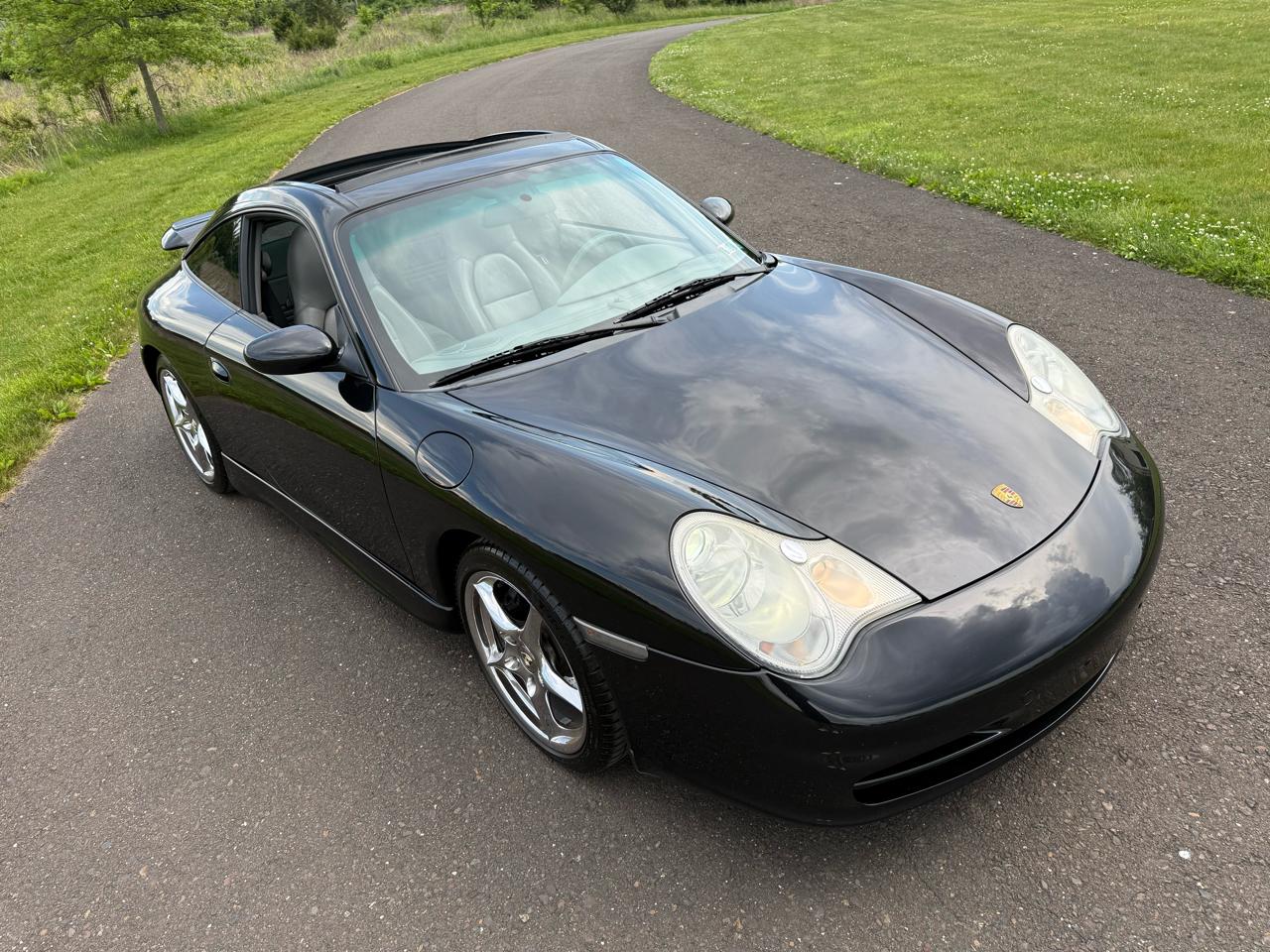 Porsche 911 Carrera 2dr Carrera Targa 6-Spd Manual 2002