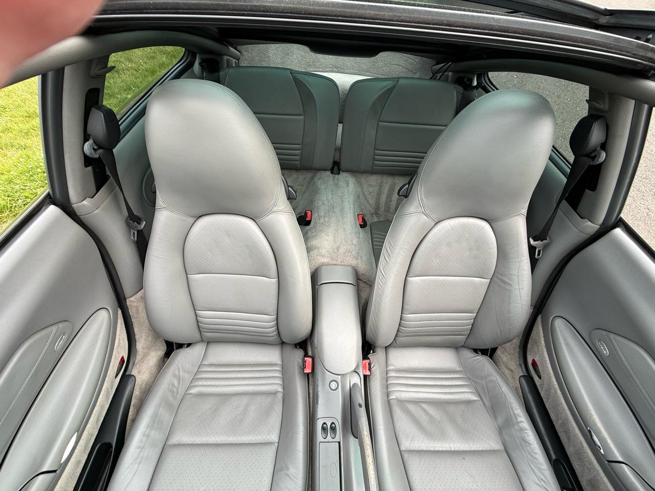 Porsche 911 Carrera 2dr Carrera Targa 6-Spd Manual 2002
